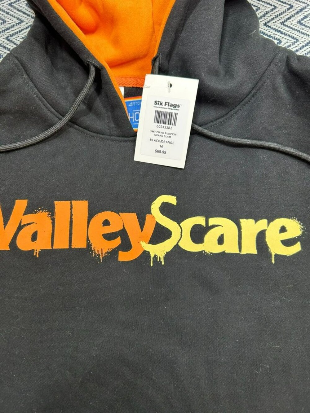 Six Flags Mens ValleyScare Halloween Hoodie Black & Orange Medium Cotton Blend N - Picture 3 of 5